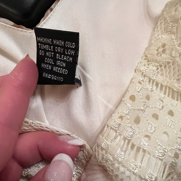 Stunning Vintage BELIEVE Midi Dress, Feminine, Size 16, fully lined. - Picture 10 of 14